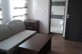 Стаи и студиа в Мимоска